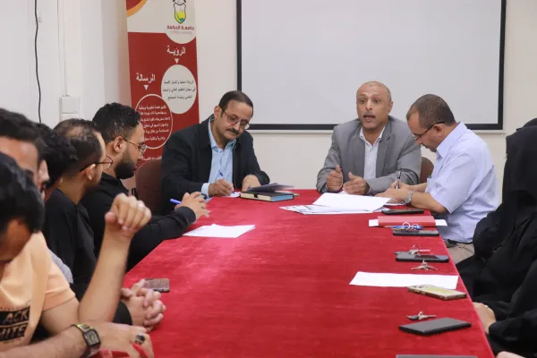 رئاسة جامعة الحكمة تعقد إجتماعها الدوري مع منسقي الأقسام ومسؤولي المعامل العلمية من جميع الكليات والتخصصات رئاسة جامعة الحكمة تعقد إجتماعها الدوري مع منسقي الأقسام ومسؤولي المعامل العلمية من جميع الكليات والتخصصات