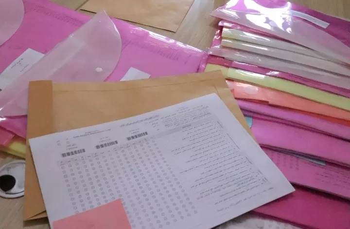 مركز التطوير وضمان الجودة بجامعة الحكمة – صنعاء يدشن تقييم الفصل الأول للكادر الإداري والأكاديمي للعام 2022-2023م