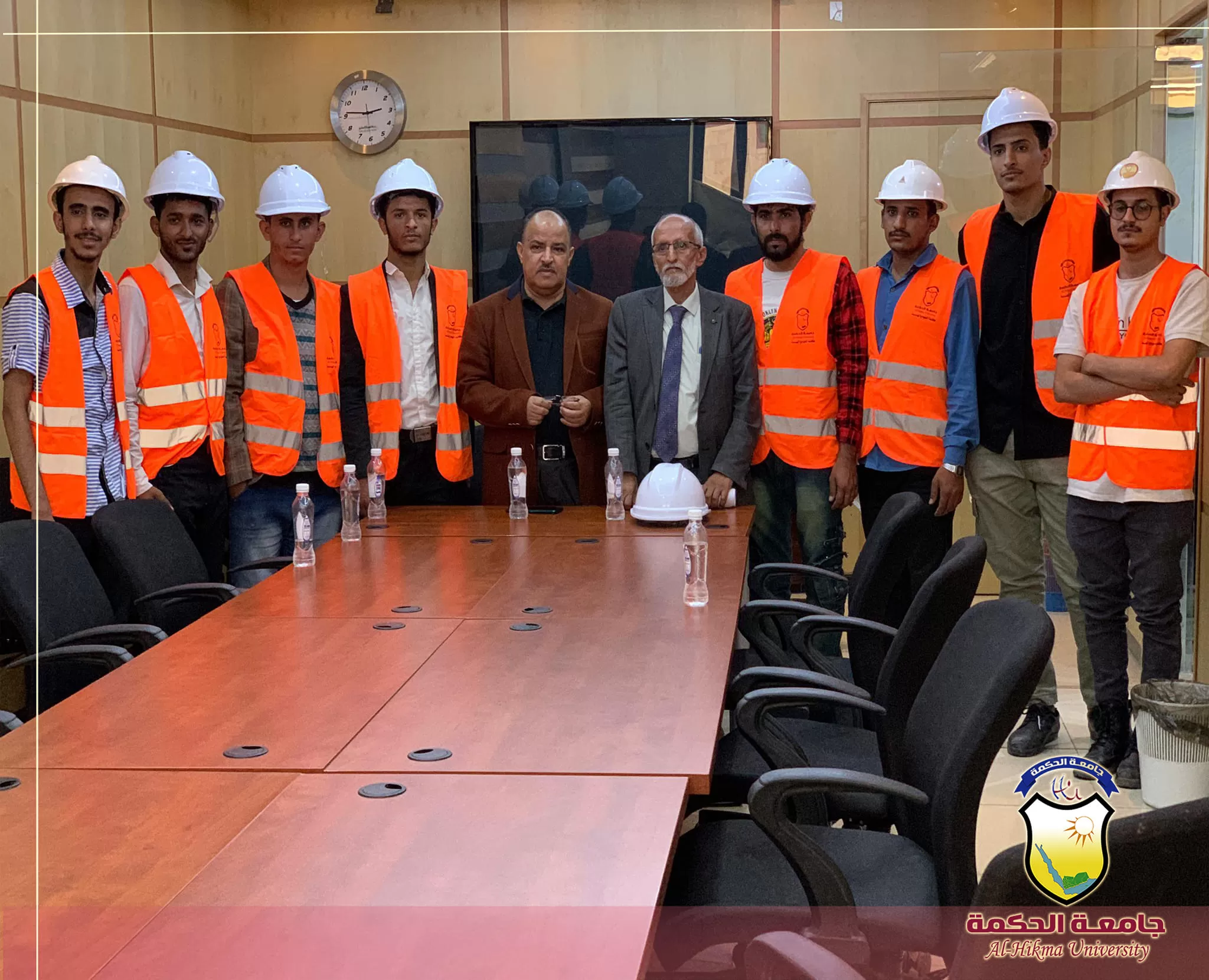 كلية العلوم والهندسة بجامعة الحكمة - صنعاء تنفّـذ زيارة ميدانية لطلاب قسم الهندسة المعمارية إلى Saba Islamic Bank بنك سبأ الاسلامي