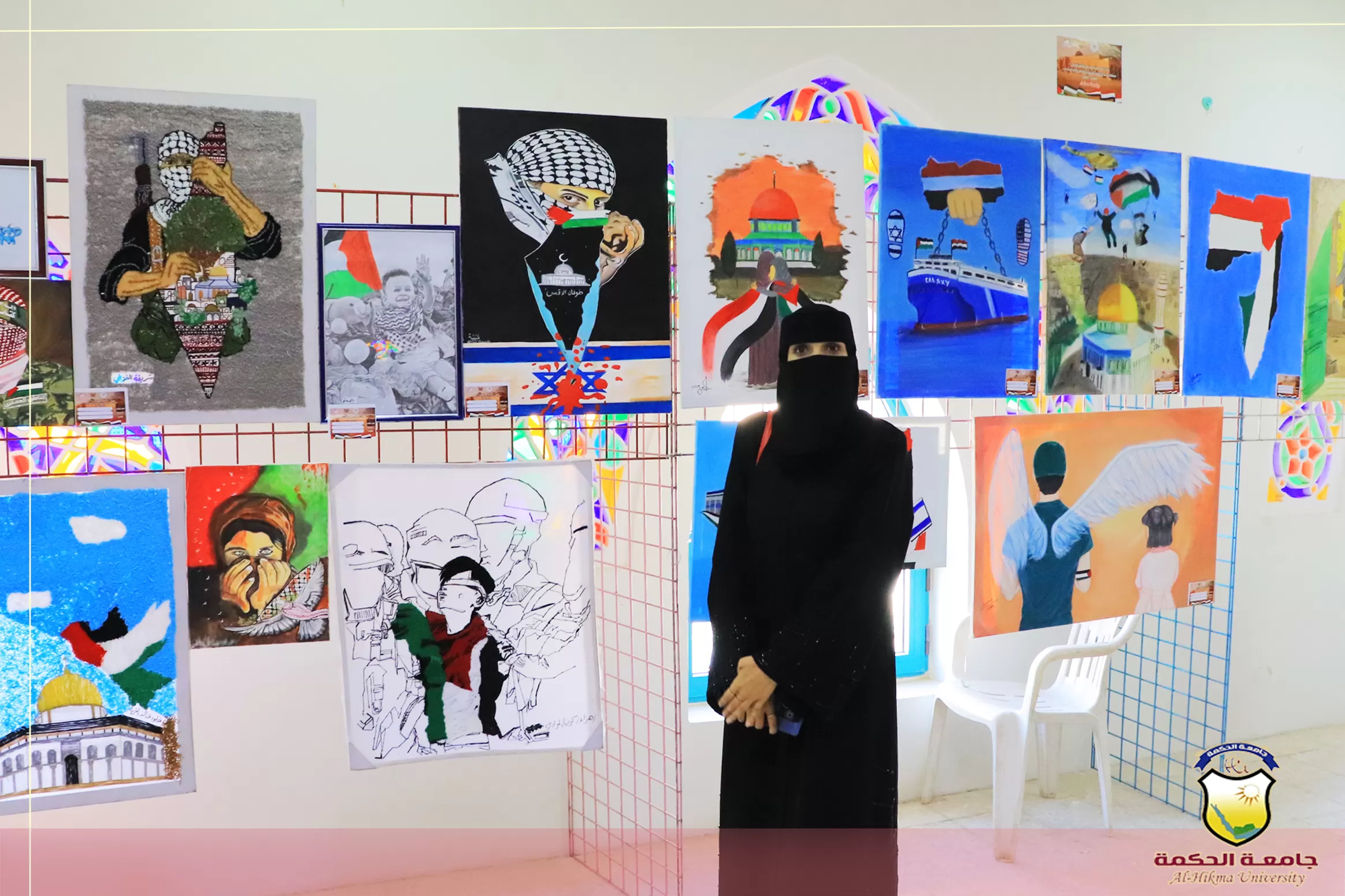 جامعة الحكمة تشارك في مسابقة ومعرض الفنون التشكيلية الثاني لطلبة الجامعات