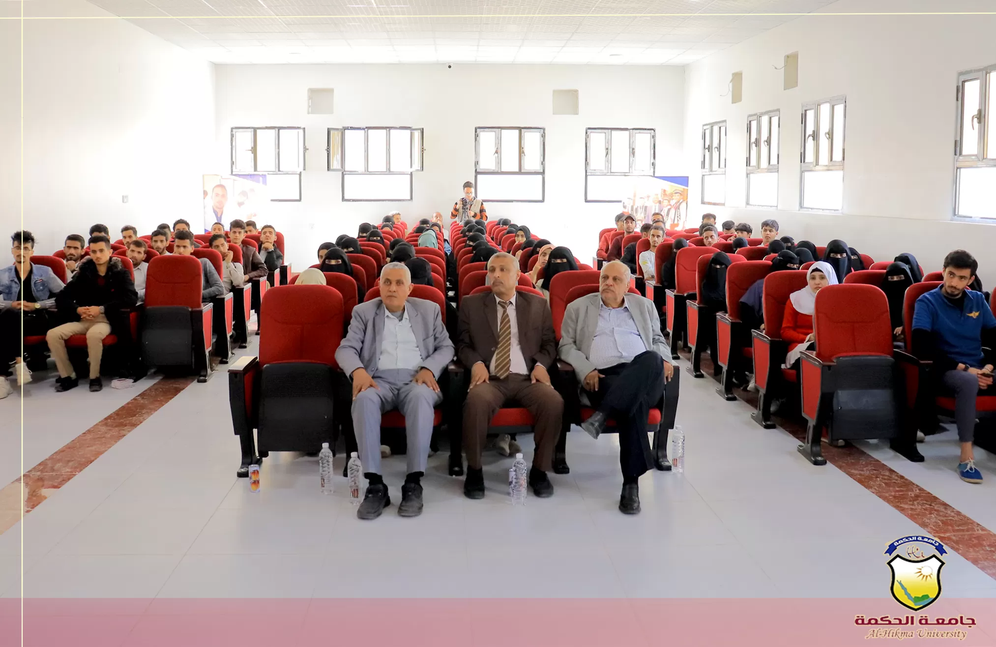 جامعة الحكمة - صنعاء تقيم ندوة توعوية للتعريف بمخاطر أمراض الثلاسيميا وتكسرات الدم الوراثية وسبل الوقاية منها