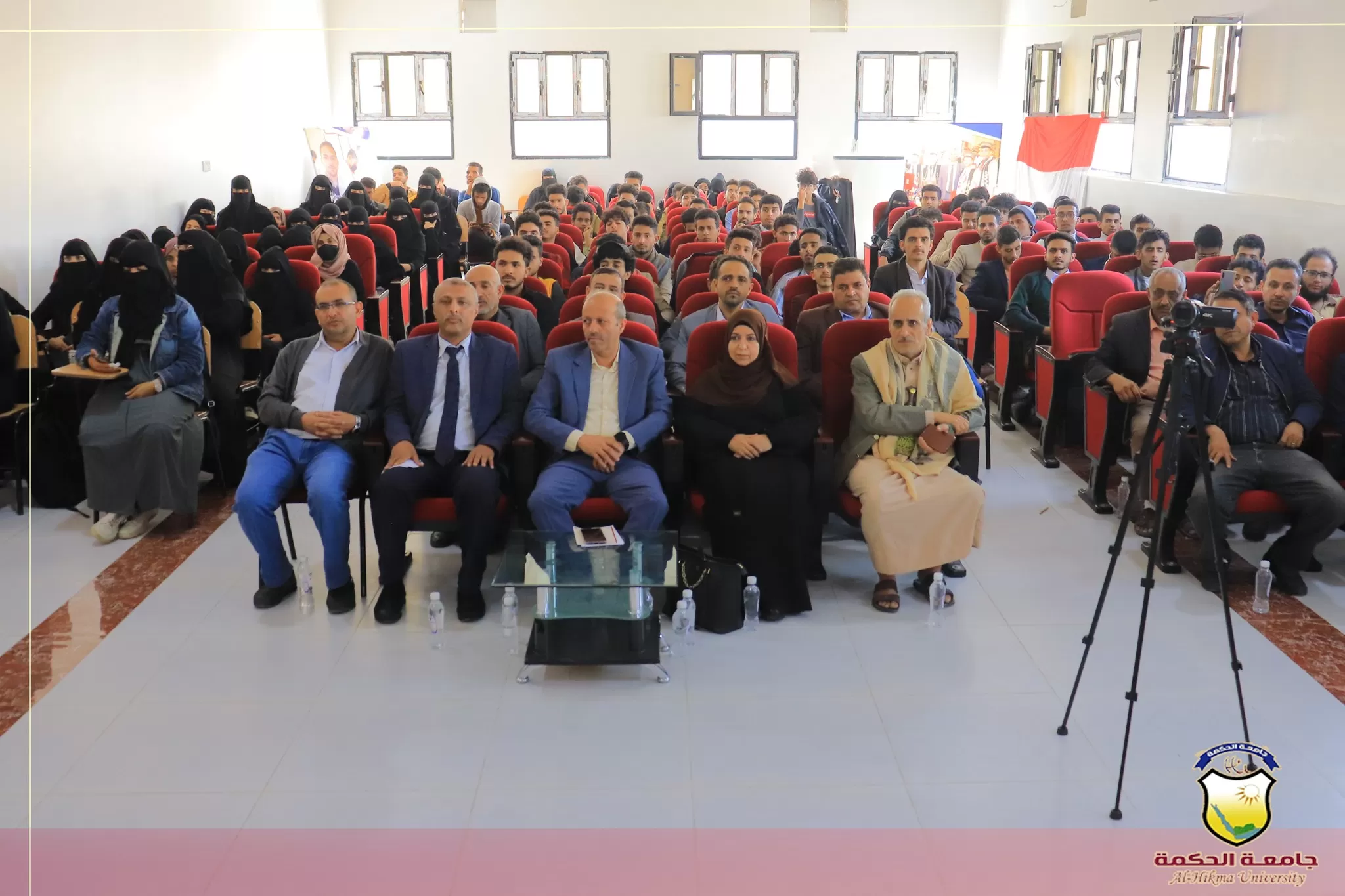جامعة الحكمة تنظّم البرنامج التوعوي لتعزيز النزاهة ومكافحة الفساد والوقاية منه لدى طلاب وطالبات الجامعات
