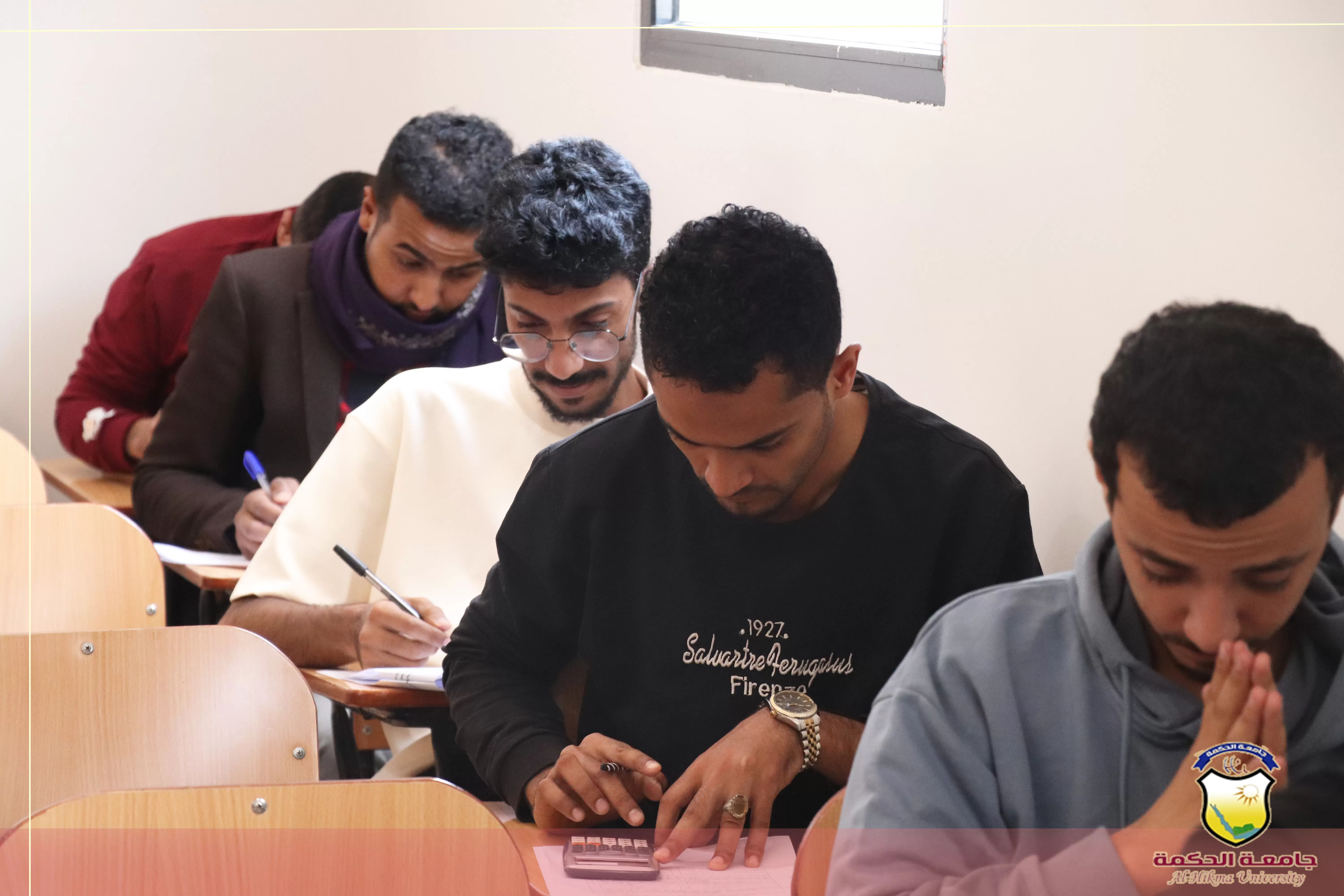 بحضور رئيس جامعة الحكمة الدكتور مختار دائل؛ جامعة الحكمة تدشن الإمتحانات النهائية لطلبة المستوى الأول للعام الجامعي 2023/2024م