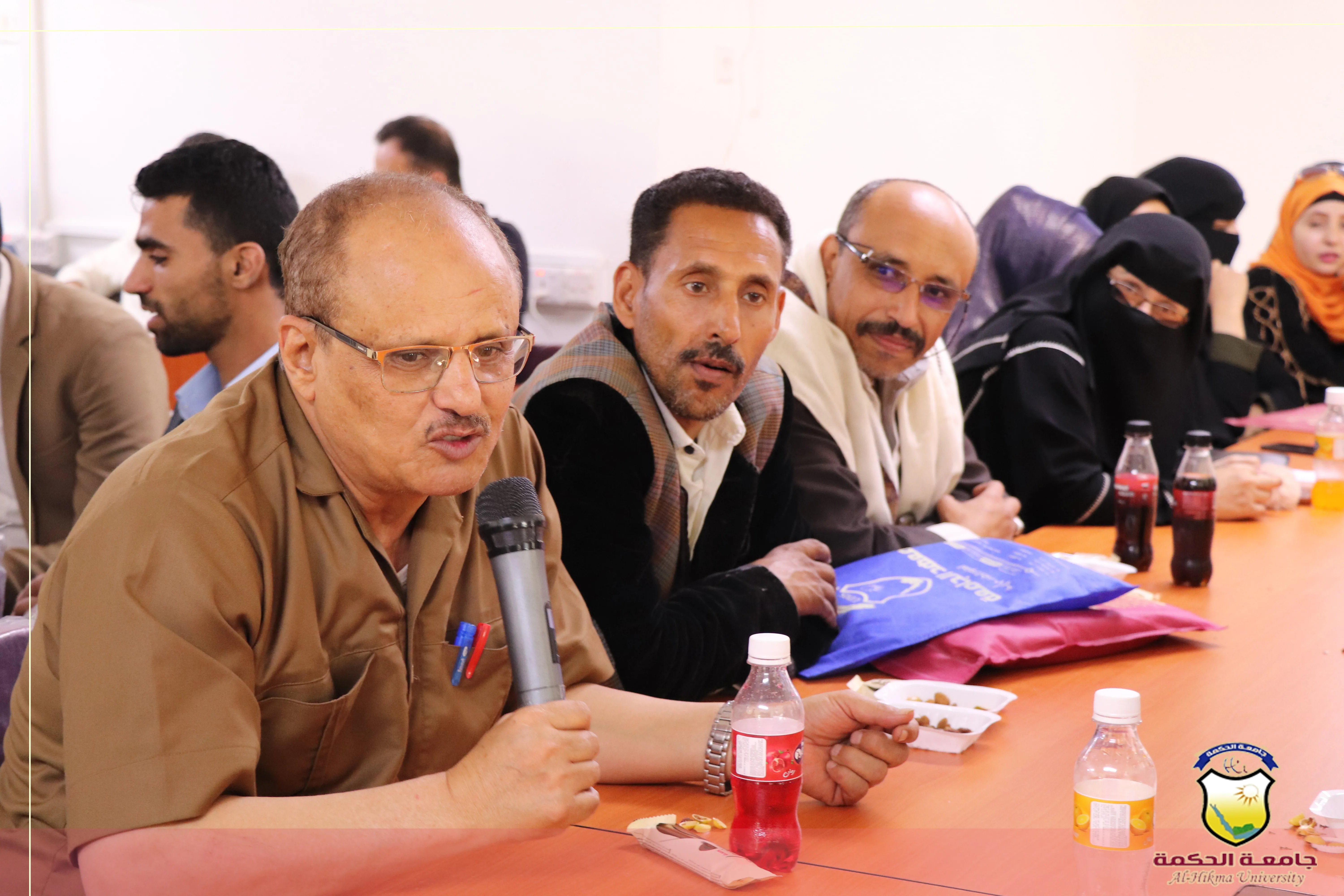 جامعة الحكمة تقيم جلسة معايدة للكادر الإداري والأكاديمي بمناسبة عيد الأضحى المبارك