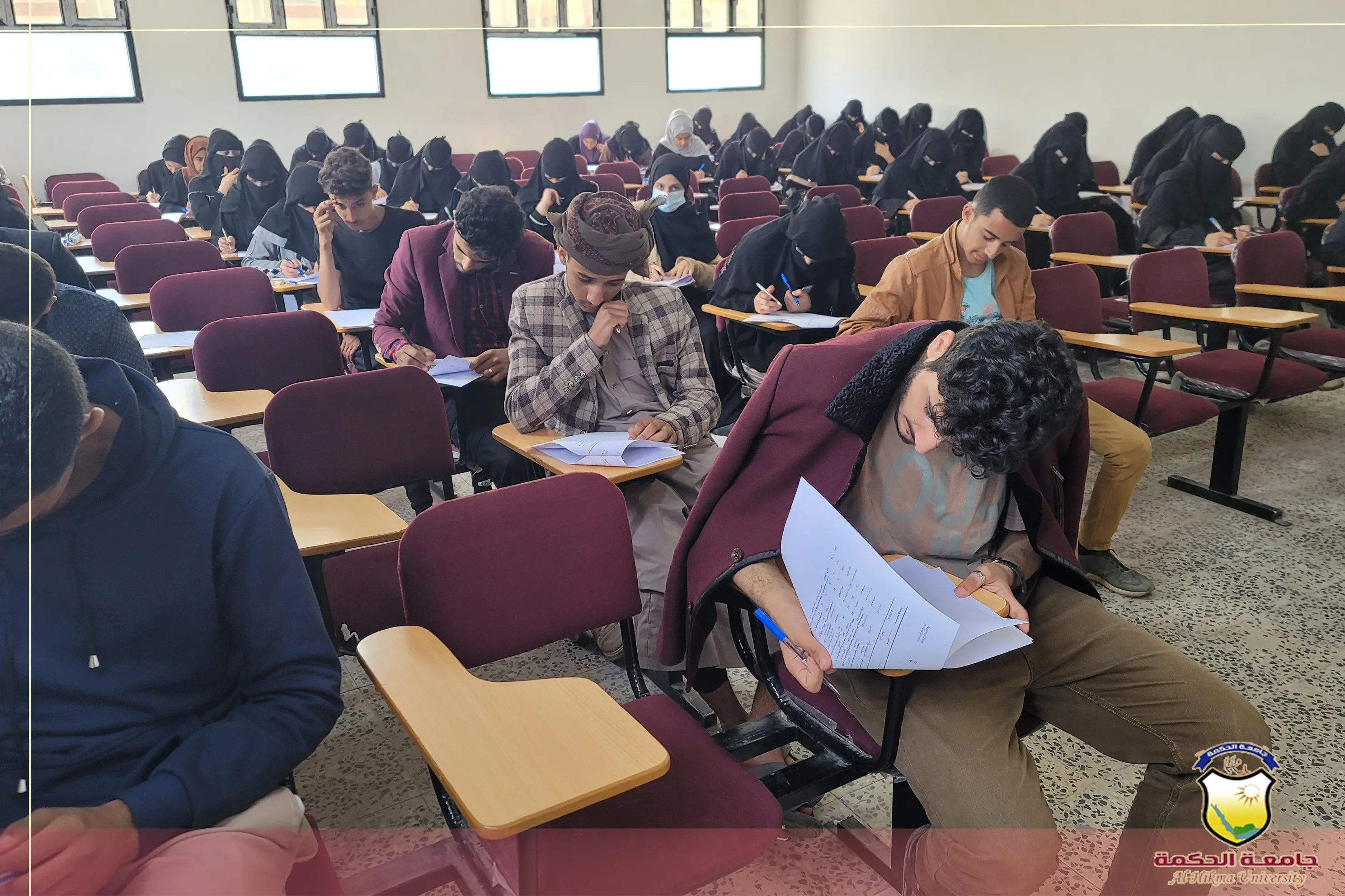جامعة الحكمة - اليمن تجري إمتحانات المفاضلة للمتقدمين على المنح التنافسية للعام الجامعي 2024/2025م