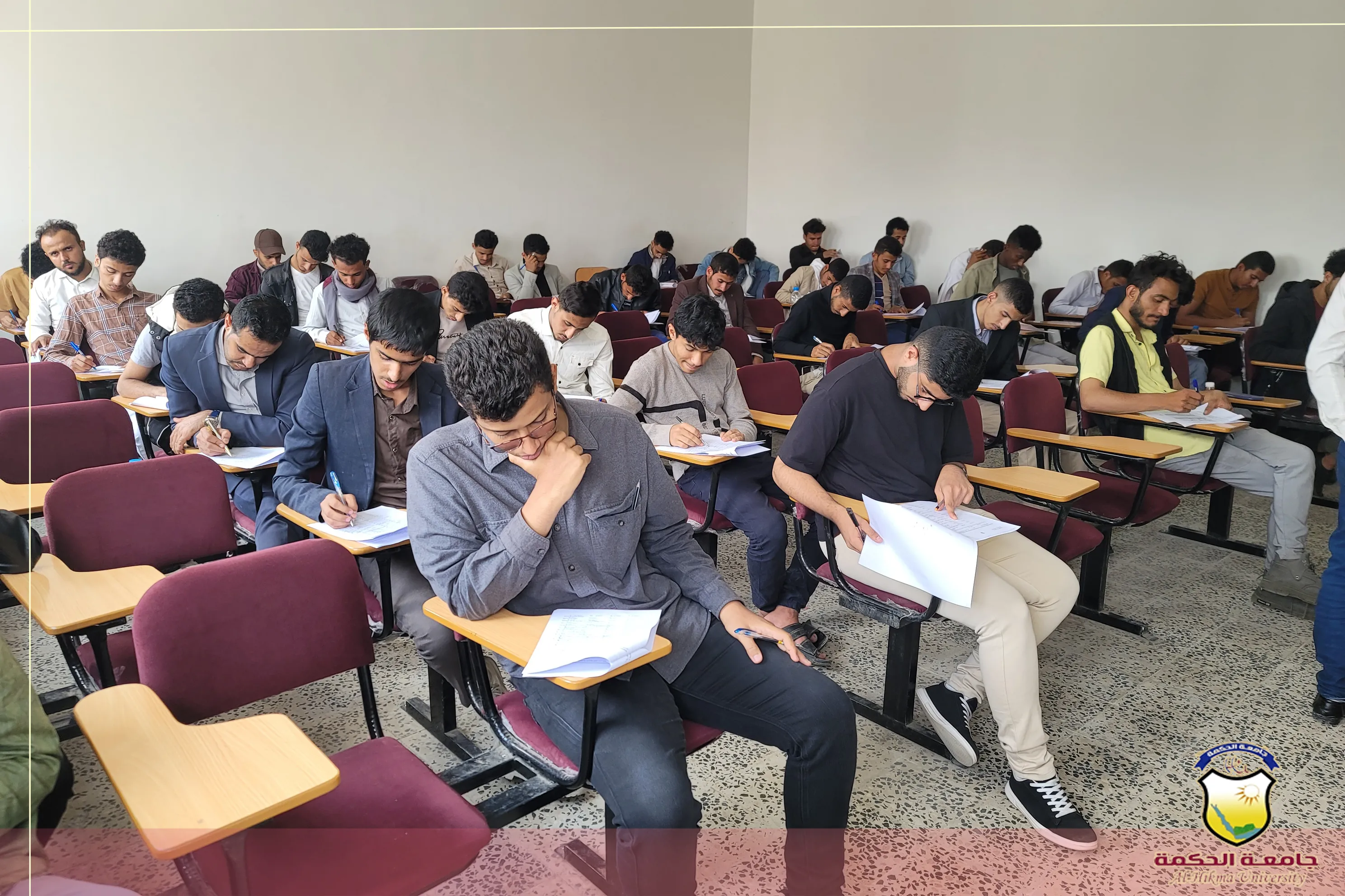 جامعة الحكمة - اليمن تجري إمتحانات المفاضلة للمتقدمين على المنح التنافسية للعام الجامعي 2024/2025م
