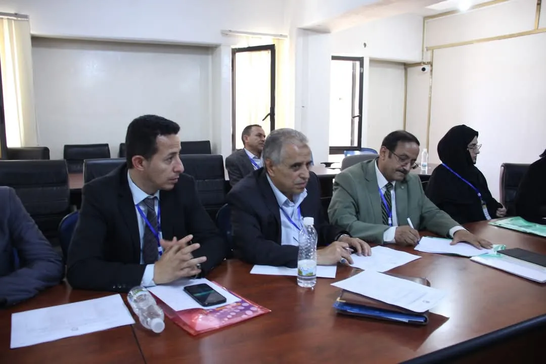 جامعة الحكمة تشارك في ورشة لمناقشة مشروع وإقرار وثيقة نظام التصنيف الوطني لمؤسسات التعليم العالي الحكومية والأهلية والتي نظمها مجلس الاعتماد الأكاديمي وضمان جودة التعليم العالي