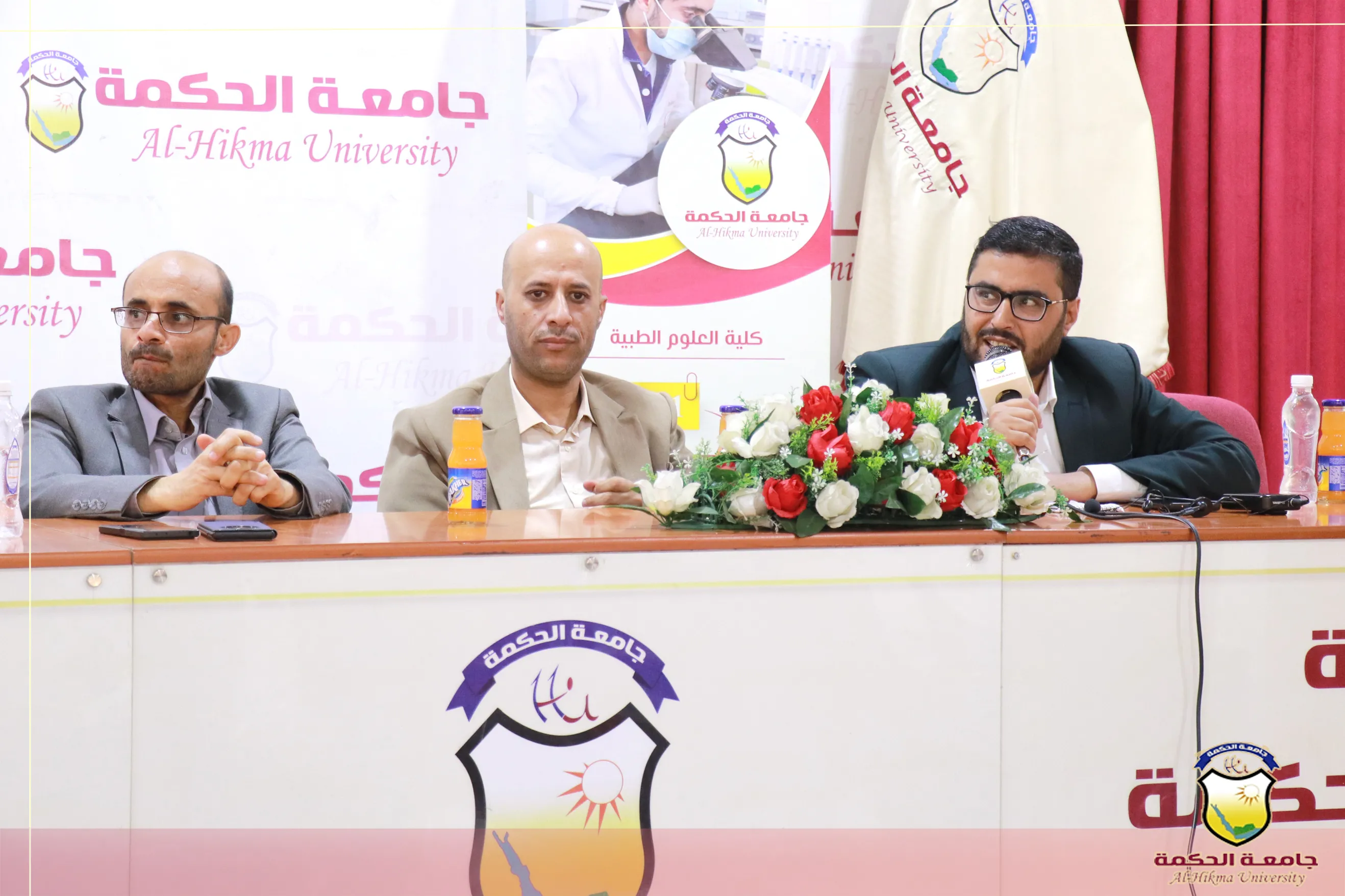 جامعة الحكمة تقيم ندوة علمية طلابية حول مسارات مهنة الصيدلة وفرصها المستقبلية