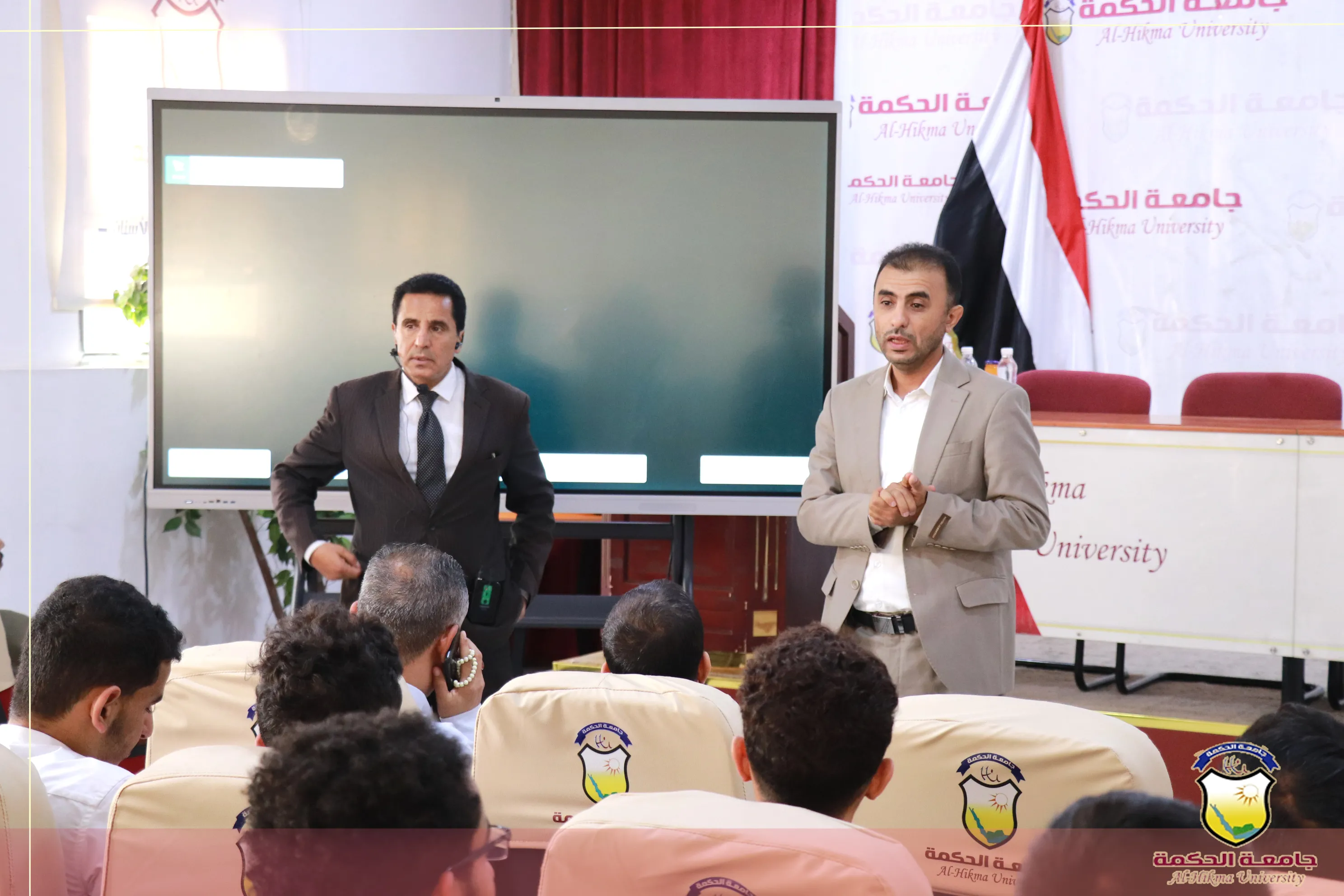 جامعة الحكمة تختتم ندوة علمية متخصصة في مجال الأمن السيبراني والذكاء الاصطناعي