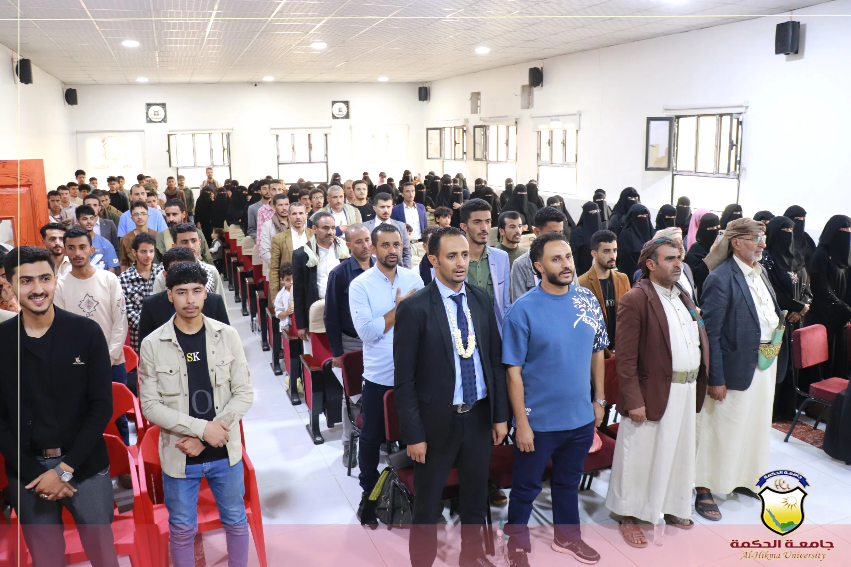 لليوم الثاني على التوالي؛ جامعة الحكمة تكرّم طلابها الأوائل للعام 2025/2024م بكلية العلوم والهندسة