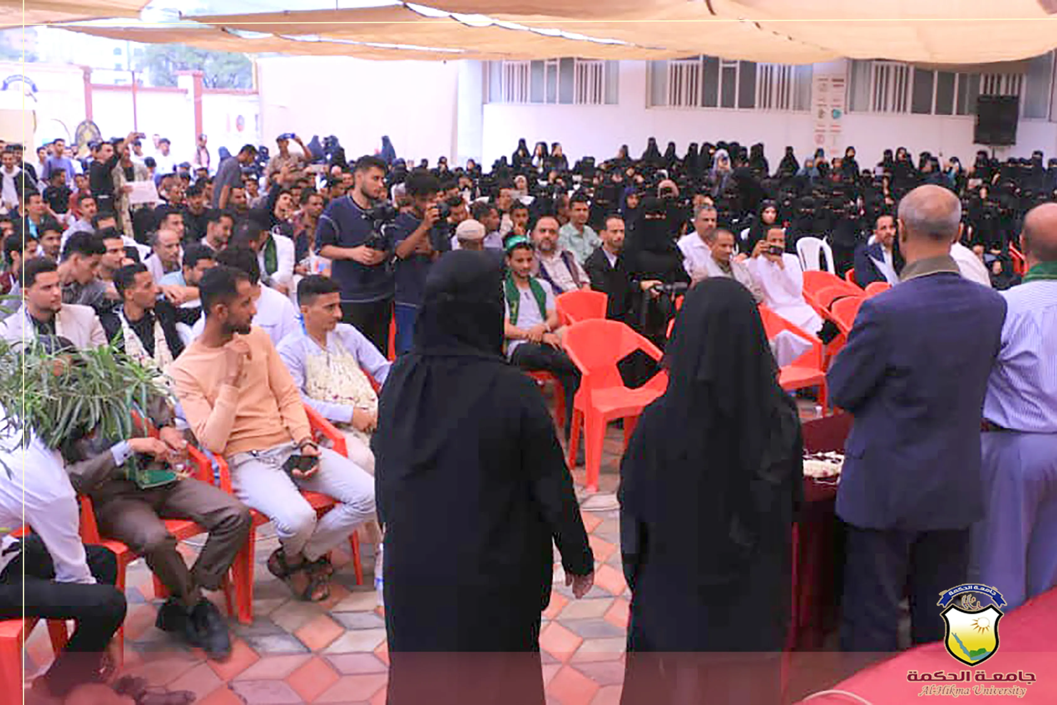 "جامعة الحكمة - فرع الحوبان تكرّم طلبتها الأوائل والمتميزين للعام 1446هـ / 2024-2025م"