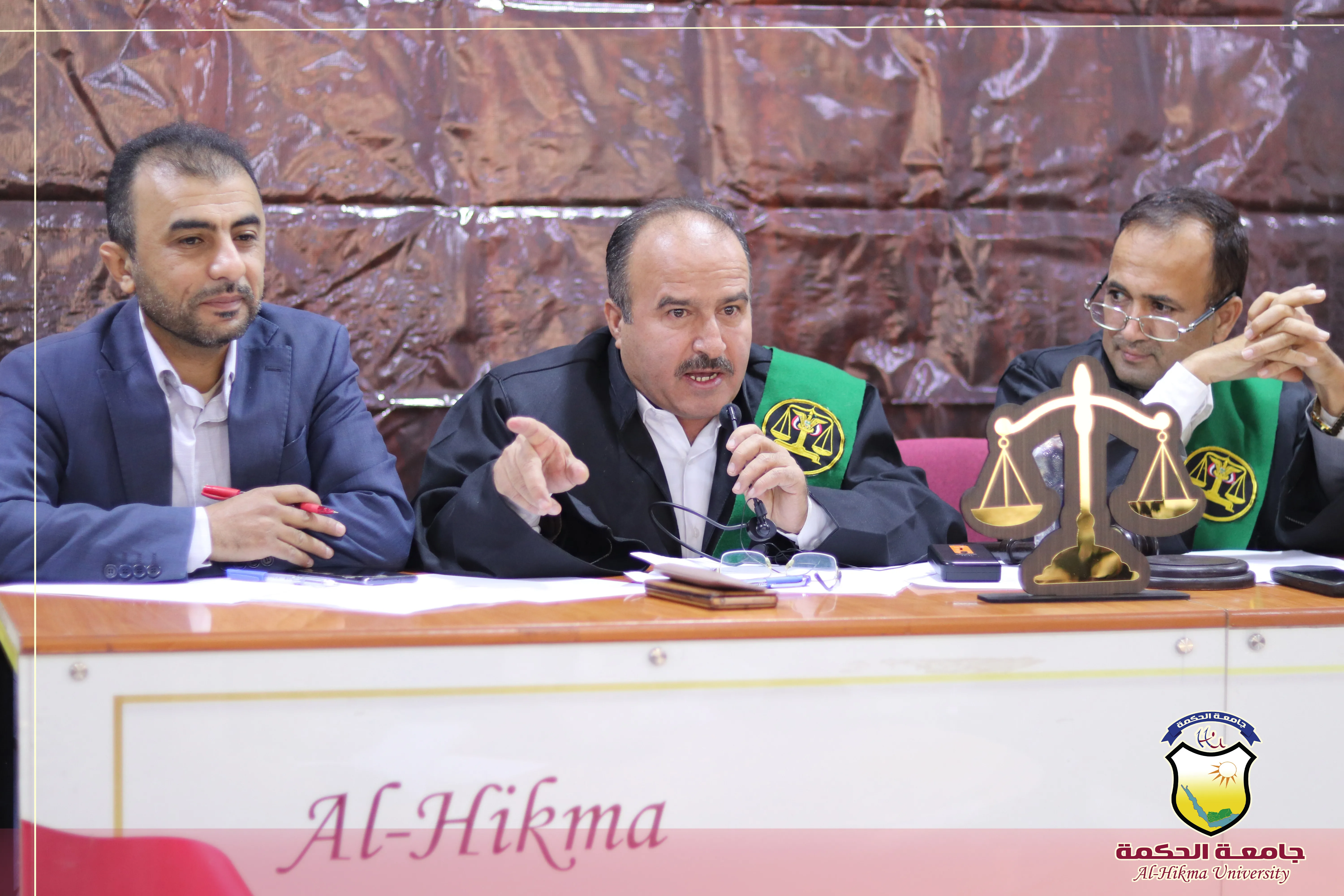 جامعة الحكمة تقيم محكمة افتراضية متخصصة في جمع الأدلة الرقمية بحضور قيادات أكاديمية وقضائية