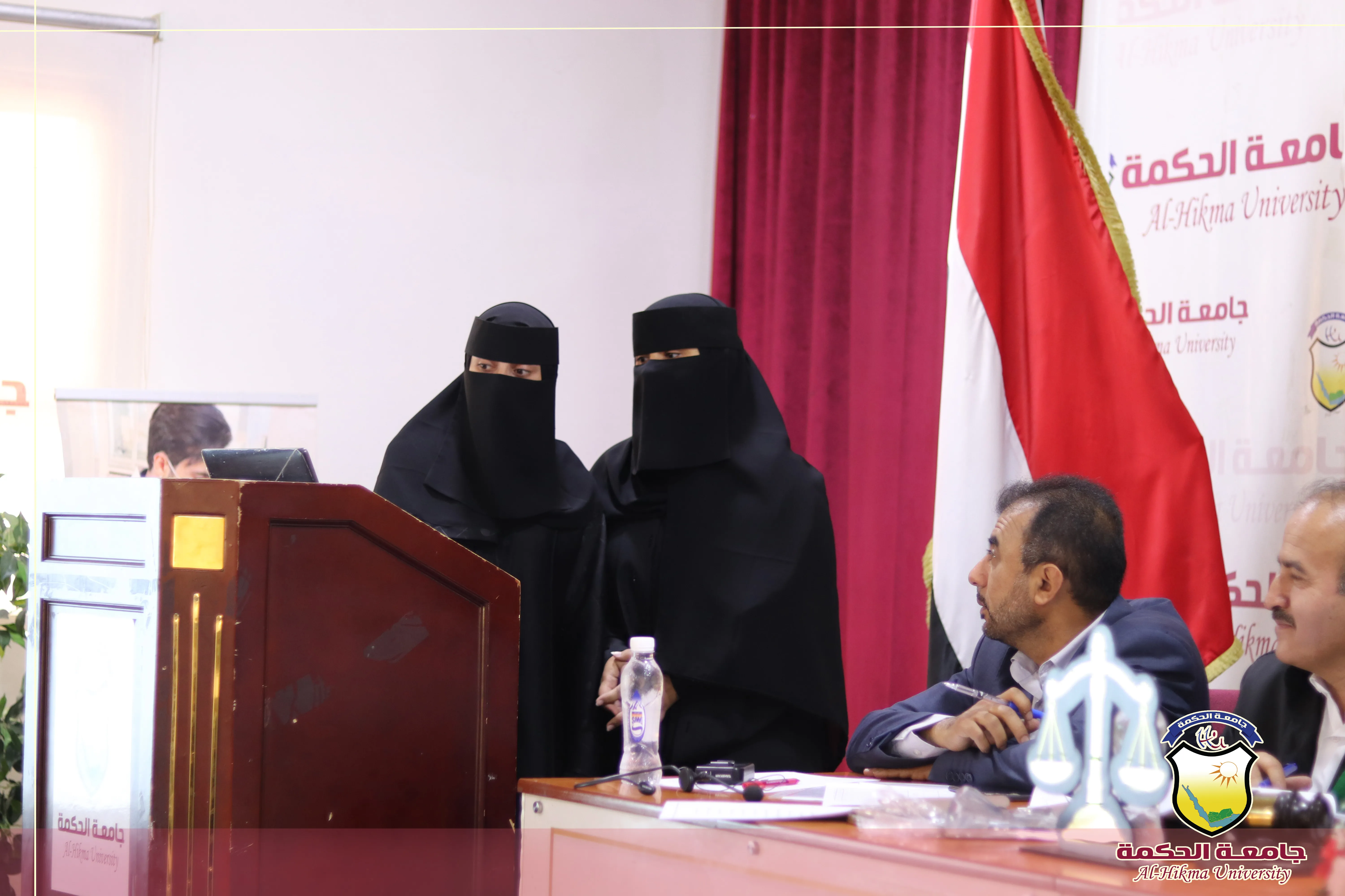 جامعة الحكمة تقيم محكمة افتراضية متخصصة في جمع الأدلة الرقمية بحضور قيادات أكاديمية وقضائية