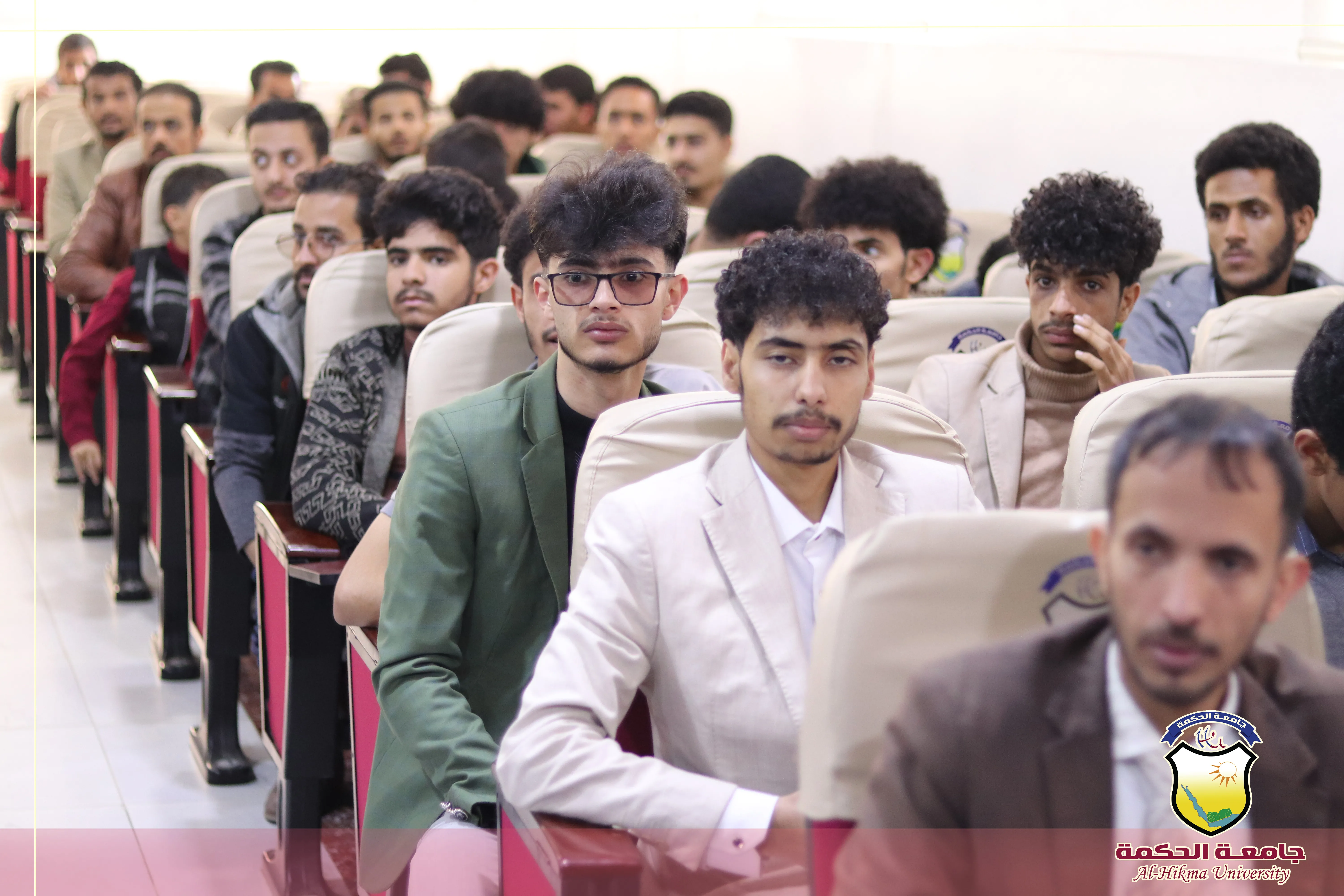 جامعة الحكمة تقيم محكمة افتراضية متخصصة في جمع الأدلة الرقمية بحضور قيادات أكاديمية وقضائية