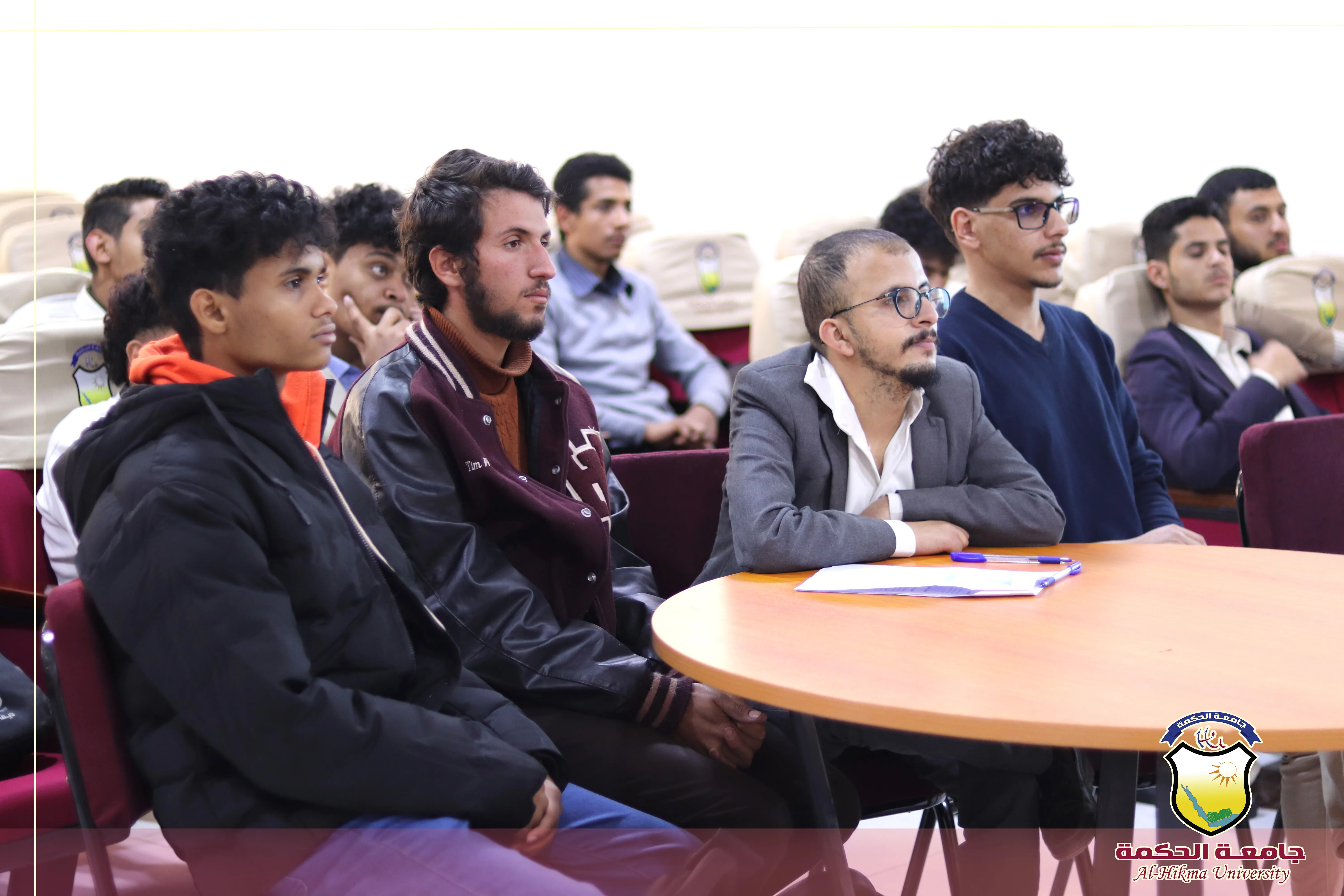 جامعة الحكمة تقيم محكمة افتراضية متخصصة في جمع الأدلة الرقمية بحضور قيادات أكاديمية وقضائية