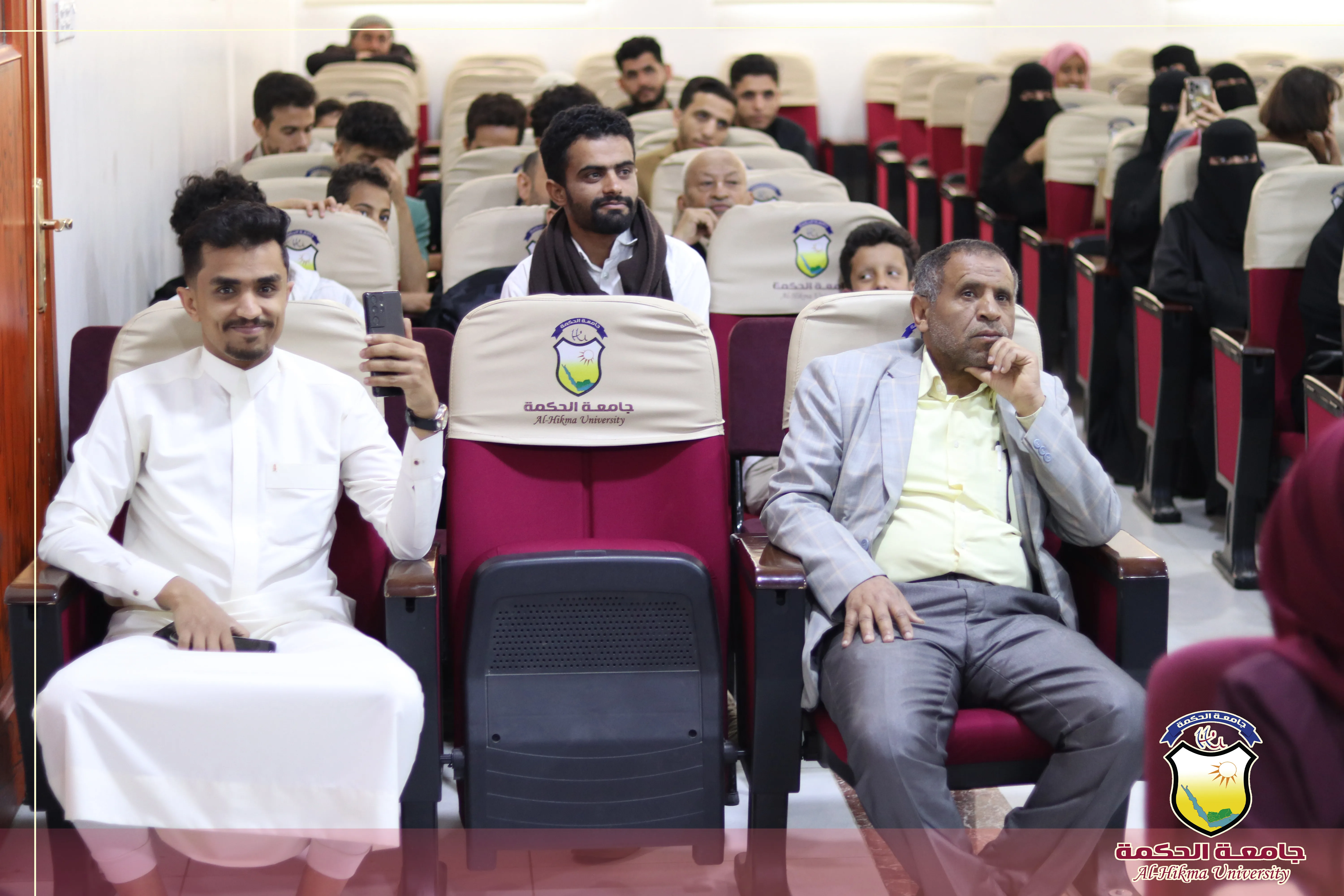 قسم الهندسة المعمارية بكلية العلوم والهندسة في جامعة الحكمة تُقيم المناقشات العلنية لمشاريع تخرج طلاب الدفعة الرابعة