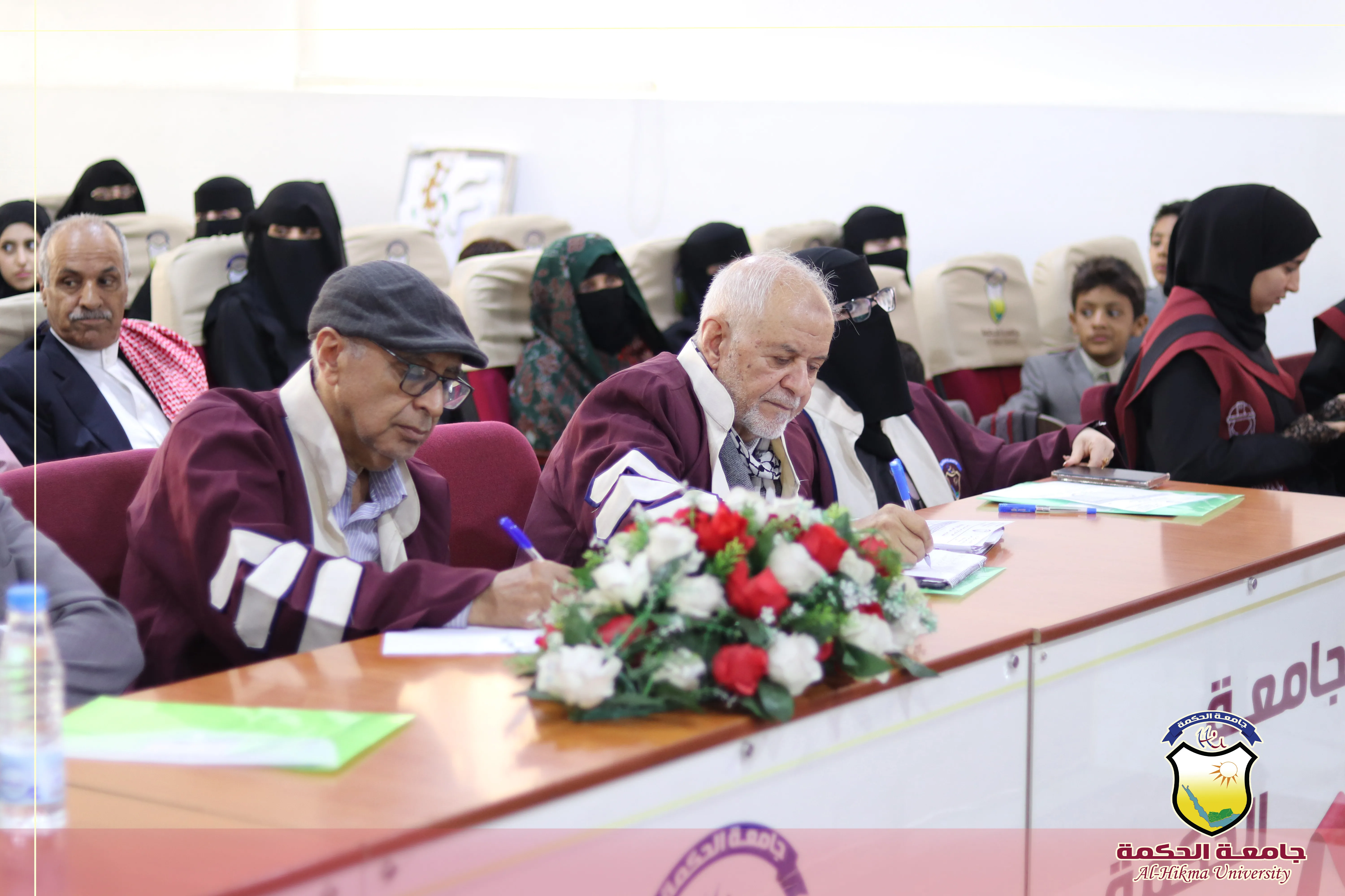 قسم الهندسة المعمارية بكلية العلوم والهندسة في جامعة الحكمة تُقيم المناقشات العلنية لمشاريع تخرج طلاب الدفعة الرابعة