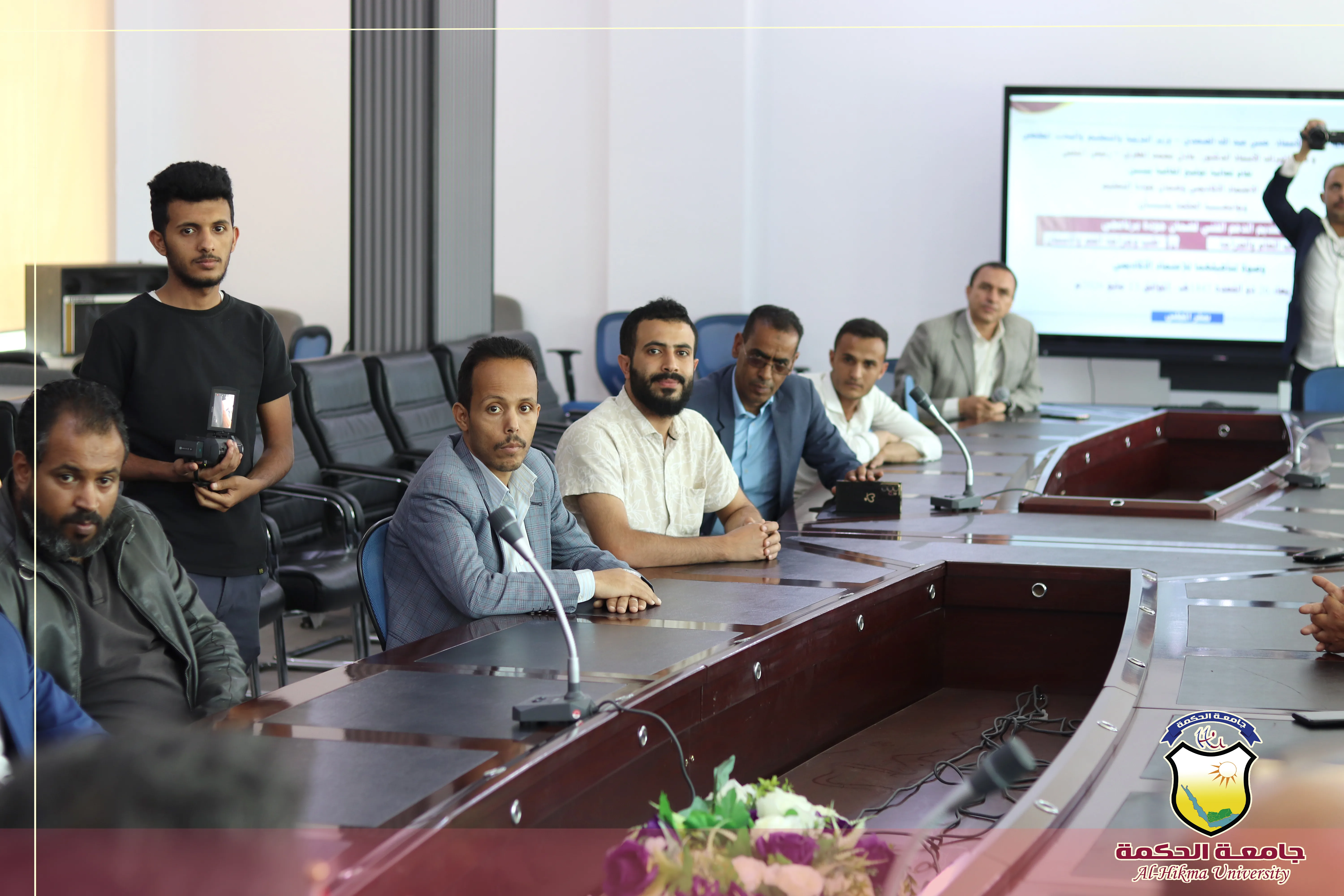جامعة الحكمة تسلّم طلب اعتماد برنامجي الطب والجراحة وطب الأسنان لمجلس الاعتماد الأكاديمي وضمان جودة التعليم باليمن